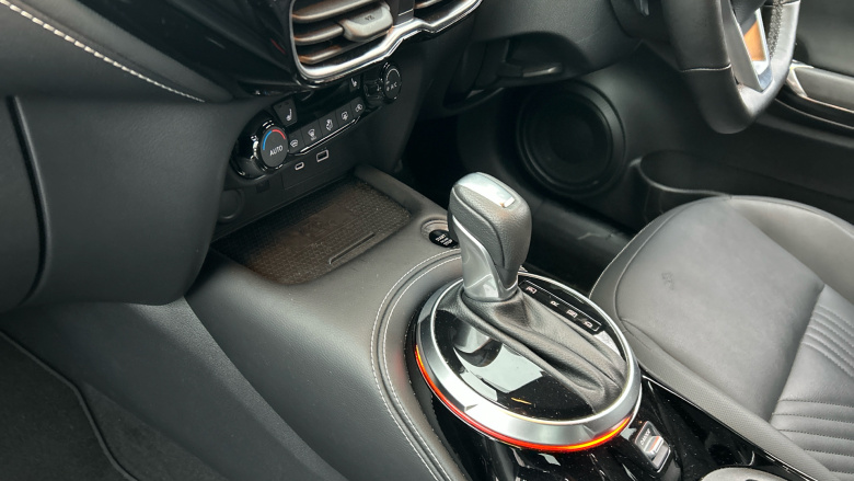 Nissan Juke 1.0 DiG-T Tekna 5dr DCT Petrol Hatchback